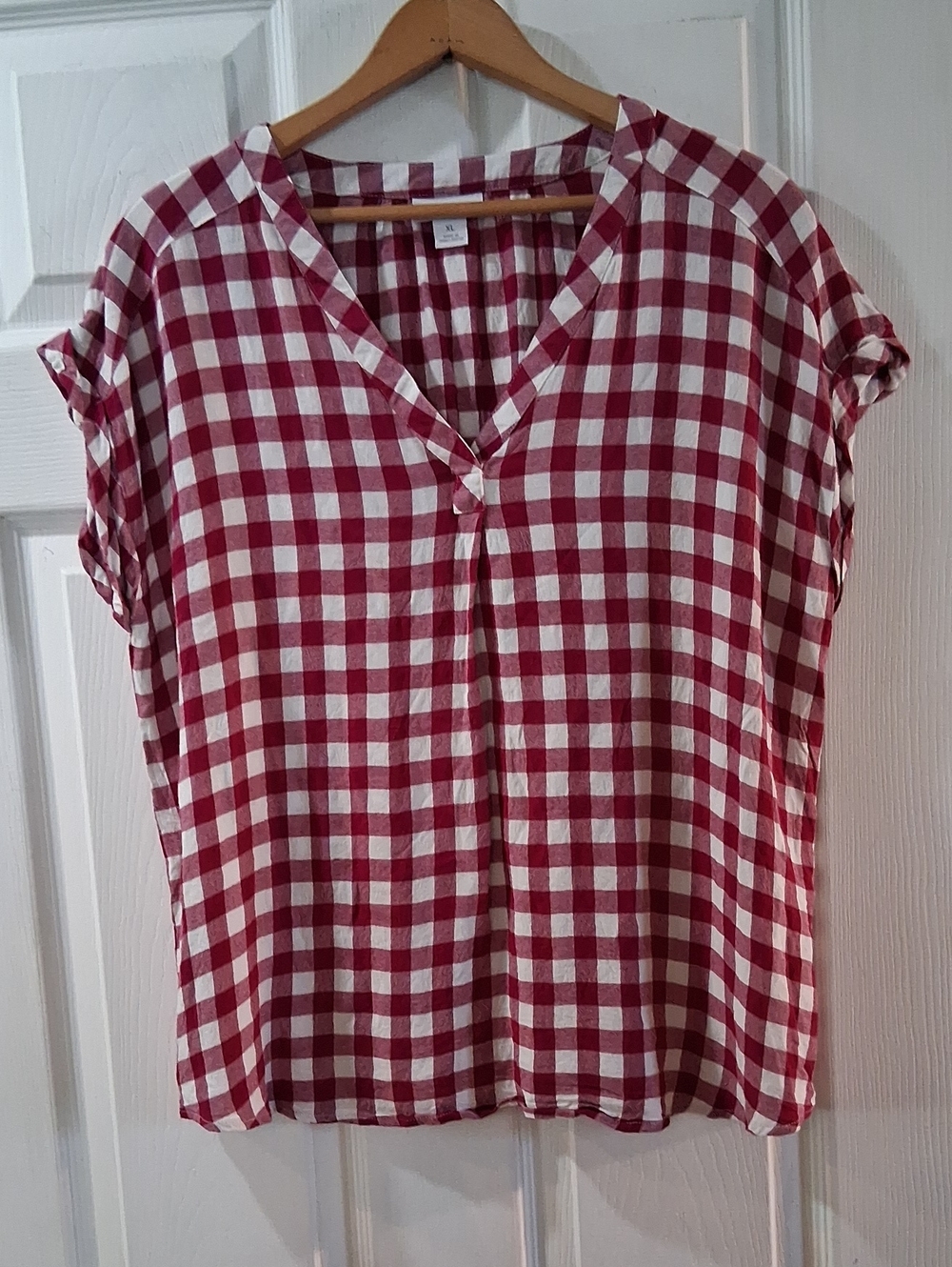 Liz Claiborne Raspberry and White Gingham V-Neck Blouse